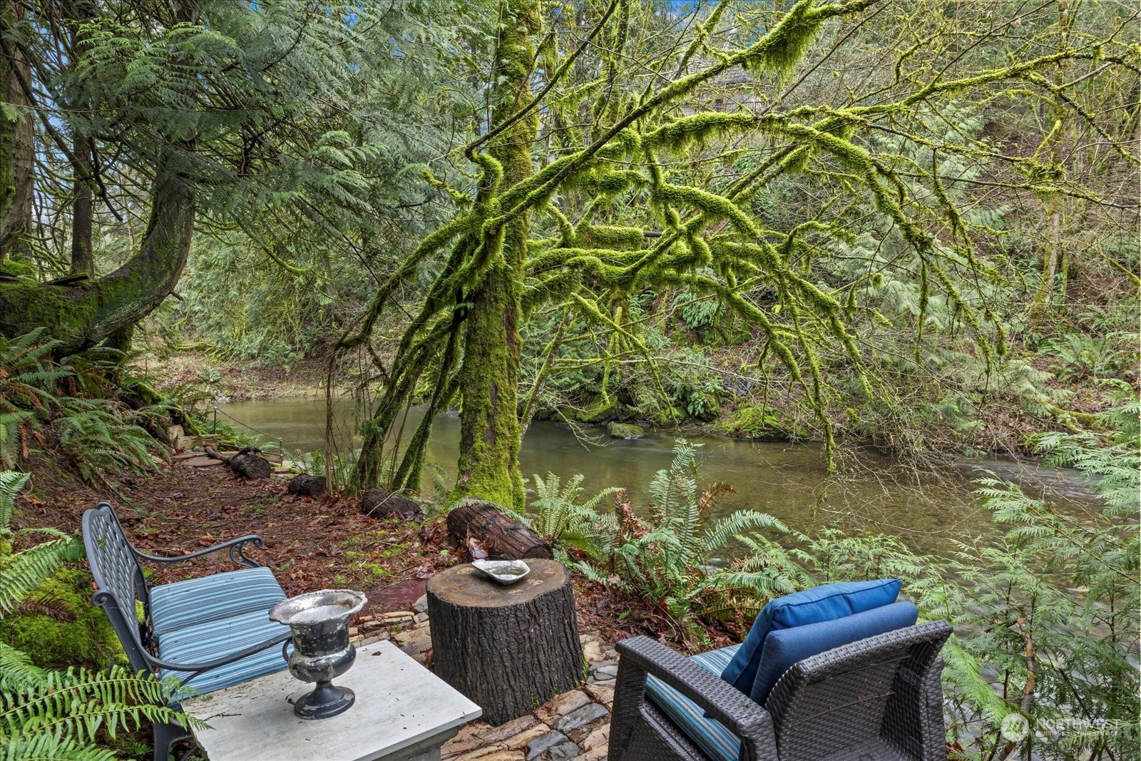 12815 Issaquah-Hobart Road Southeast Issaquah, WA 98027 - Photo 37 of 39