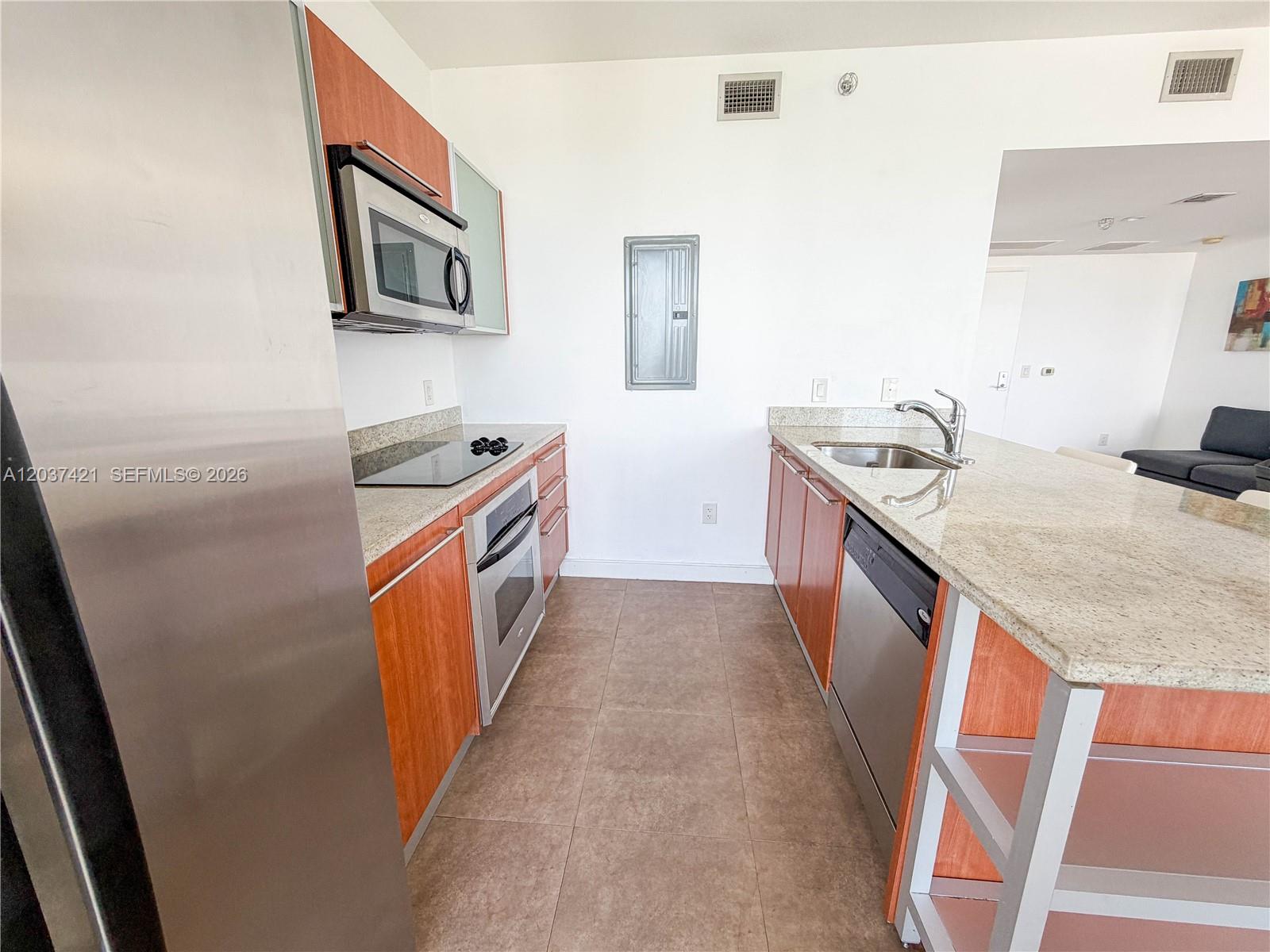 185 Southwest 7th Street, Unit 2900 Miami, FL 33130 - Photo 16 of 37