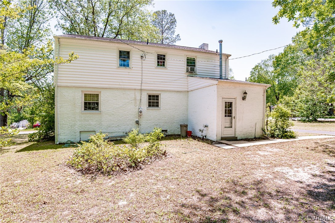 10960 Stepney Road Chester, VA 23831 - Photo 31 of 31 a view of a house with a patio