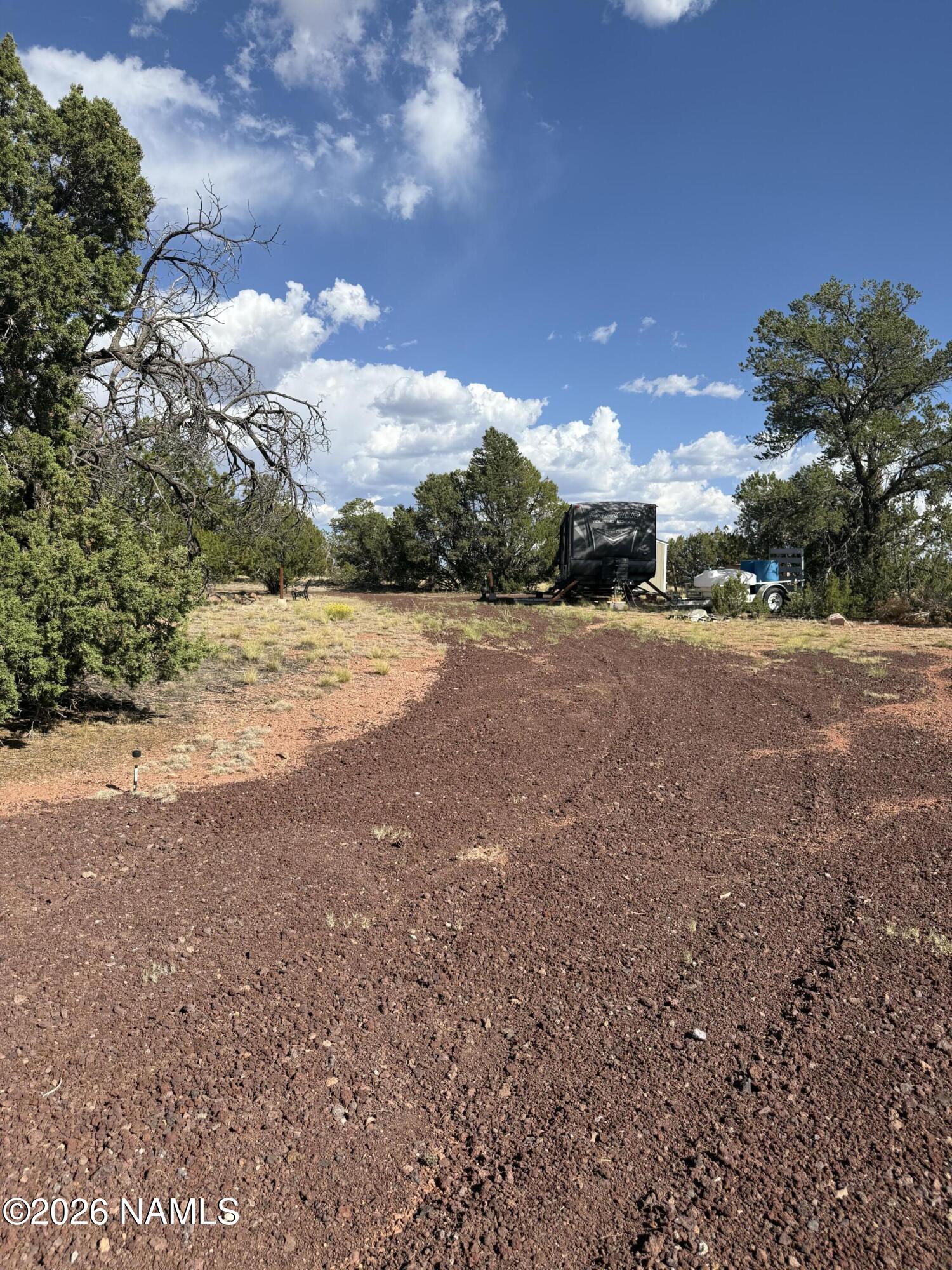 3028 South Spruce Road Williams, AZ 86046 - Photo 7 of 17 Gravel Driveway
