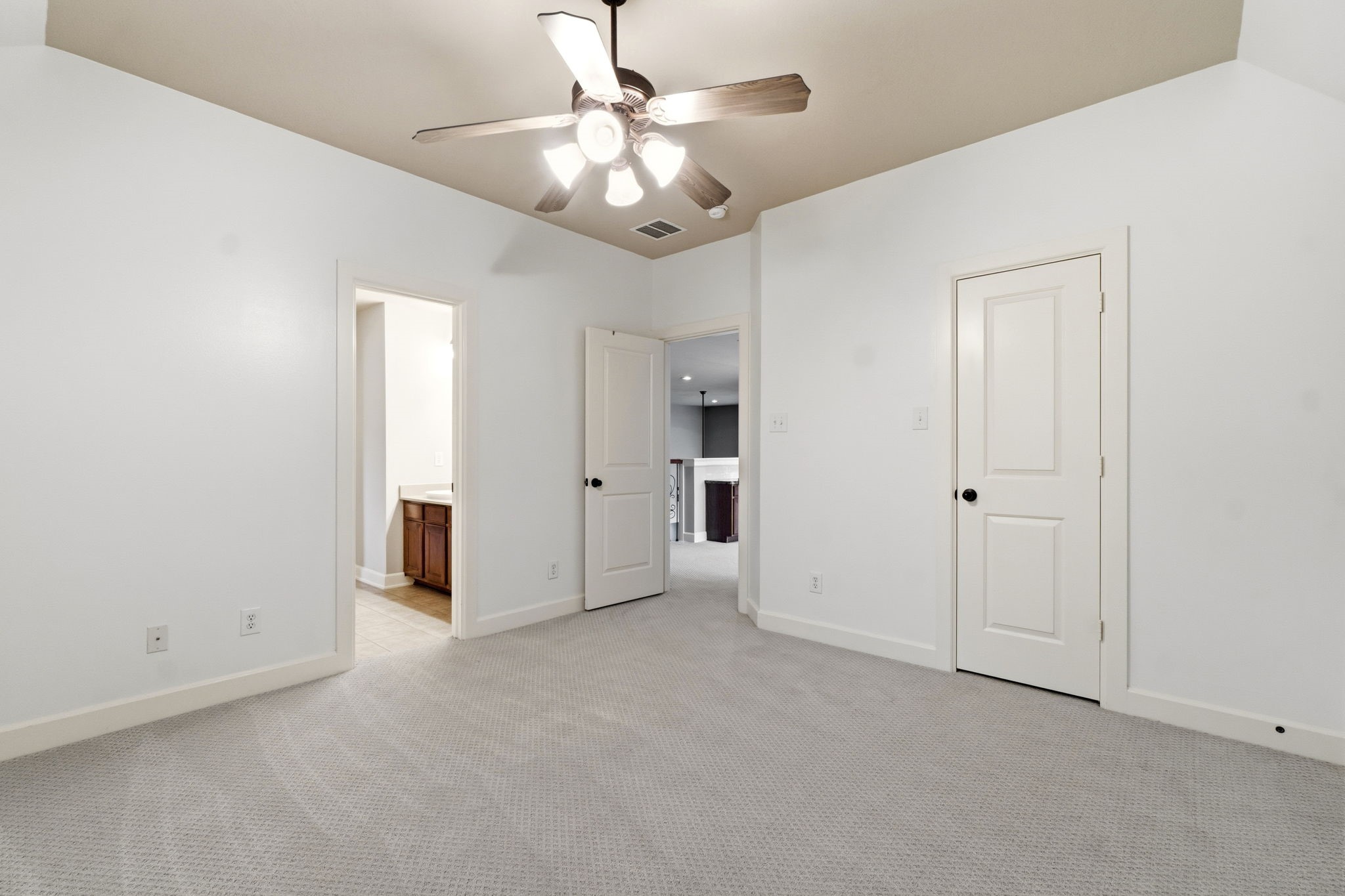 27 North Arrow Canyon Circle The Woodlands, TX 77389 - Photo 28 of 37