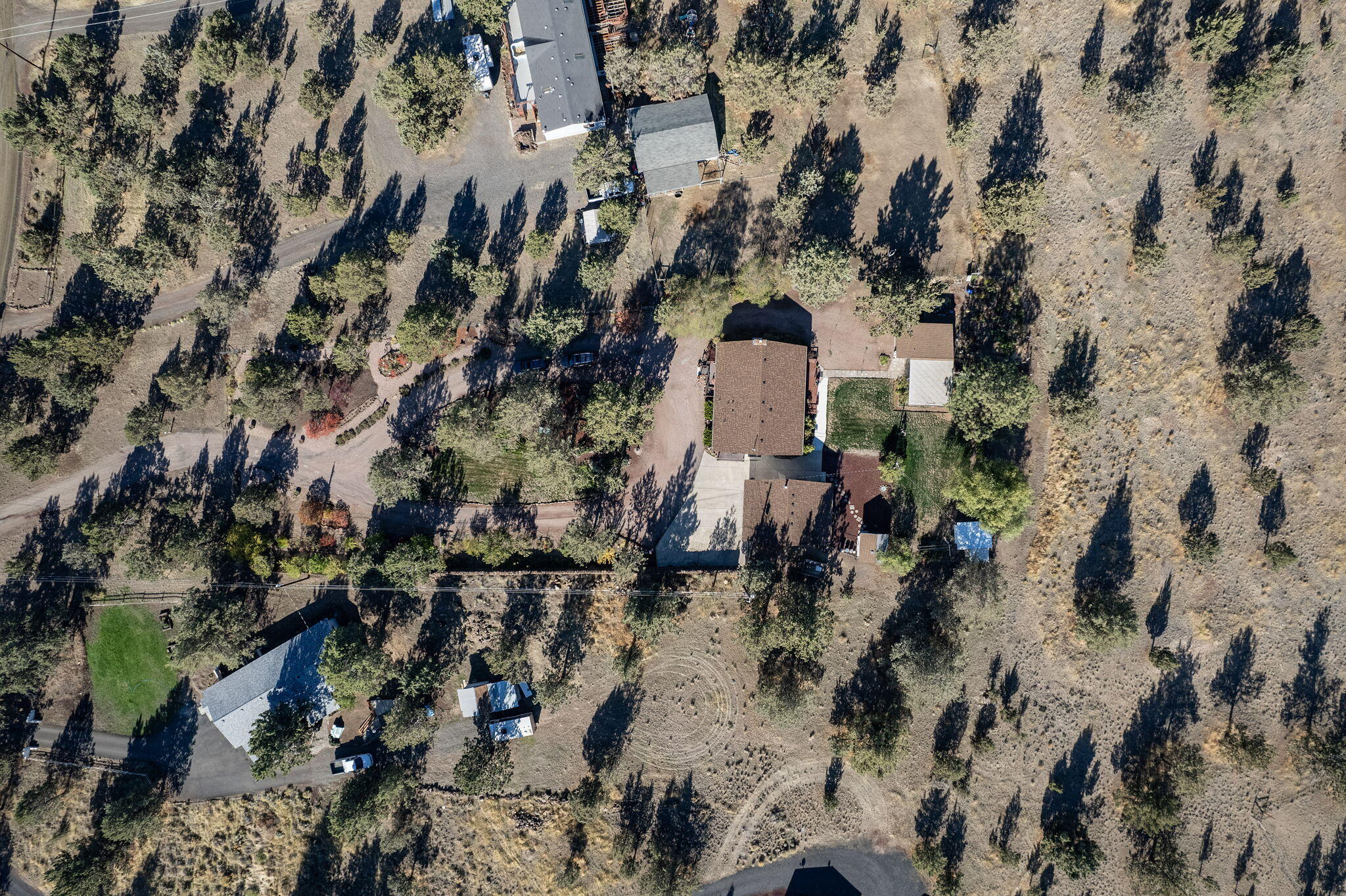 8120 Southwest Crater Loop Road Terrebonne, OR 97760 - Photo 34 of 38 2023_10_06_8120_sw_crater_loop_rd-drone-