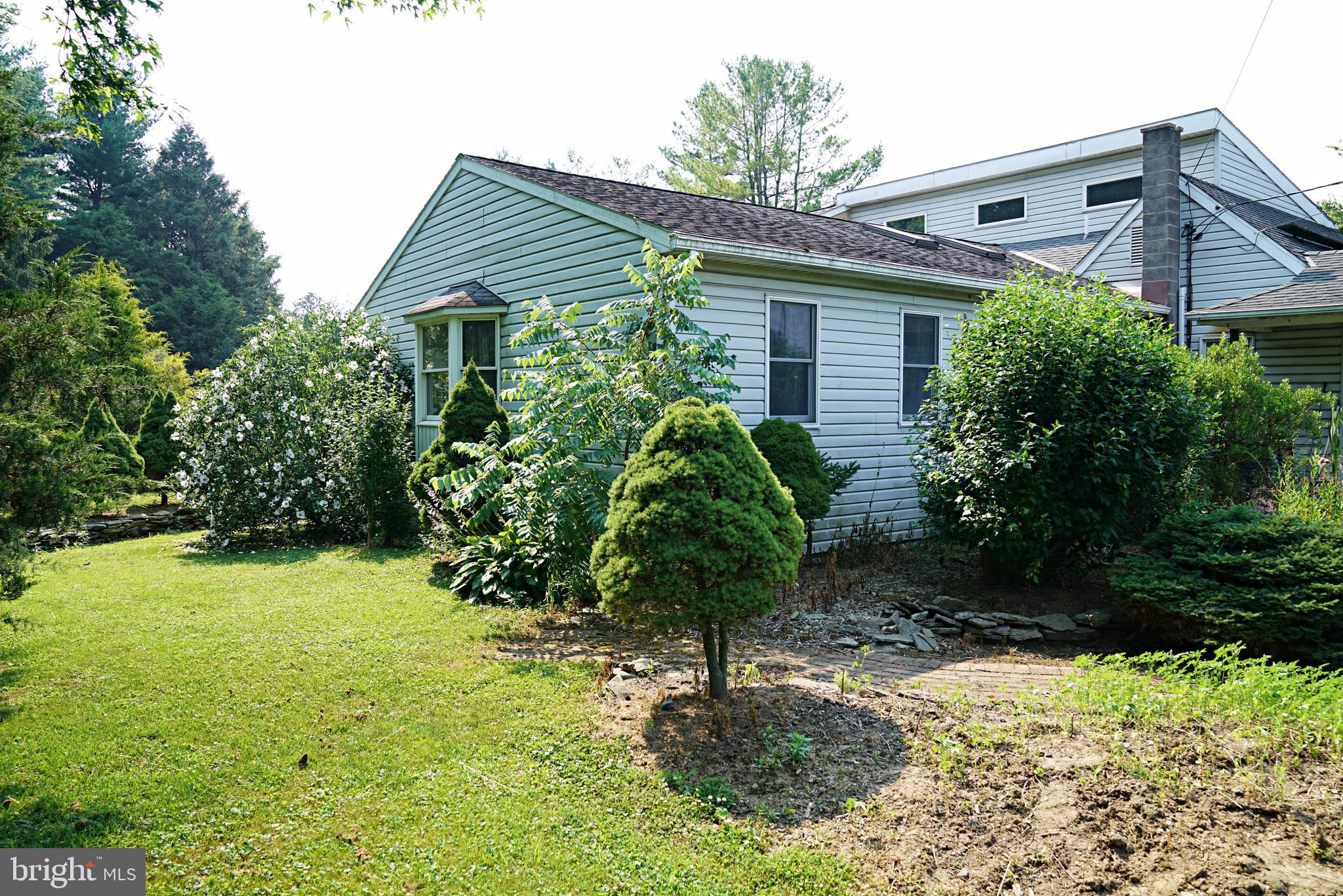 2182 Millersville Road Lancaster, PA 17603 - Photo 2 of 30 Gallery Image 2