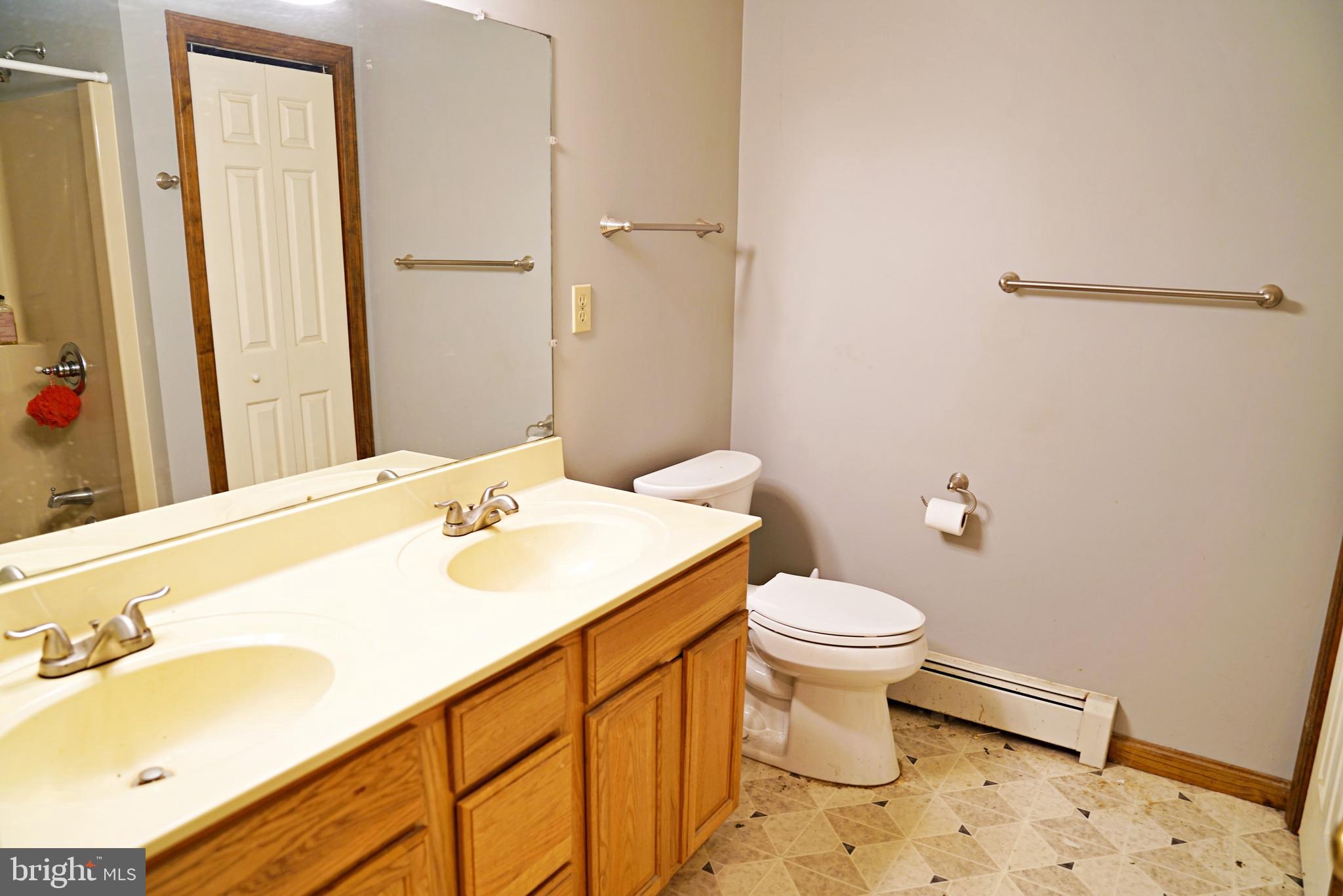 2182 Millersville Road Lancaster, PA 17603 - Photo 11 of 30 Full bath