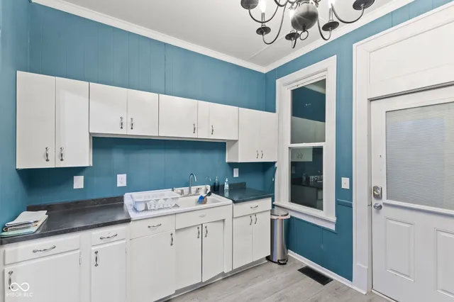 $285,000 | 339 West 11th Street, Anderson, IN 46016