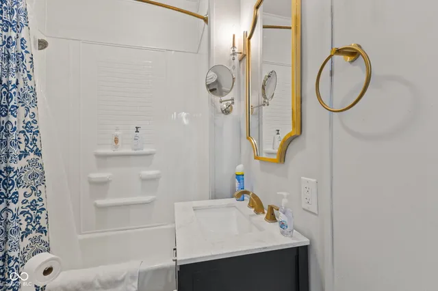 $285,000 | 339 West 11th Street, Anderson, IN 46016