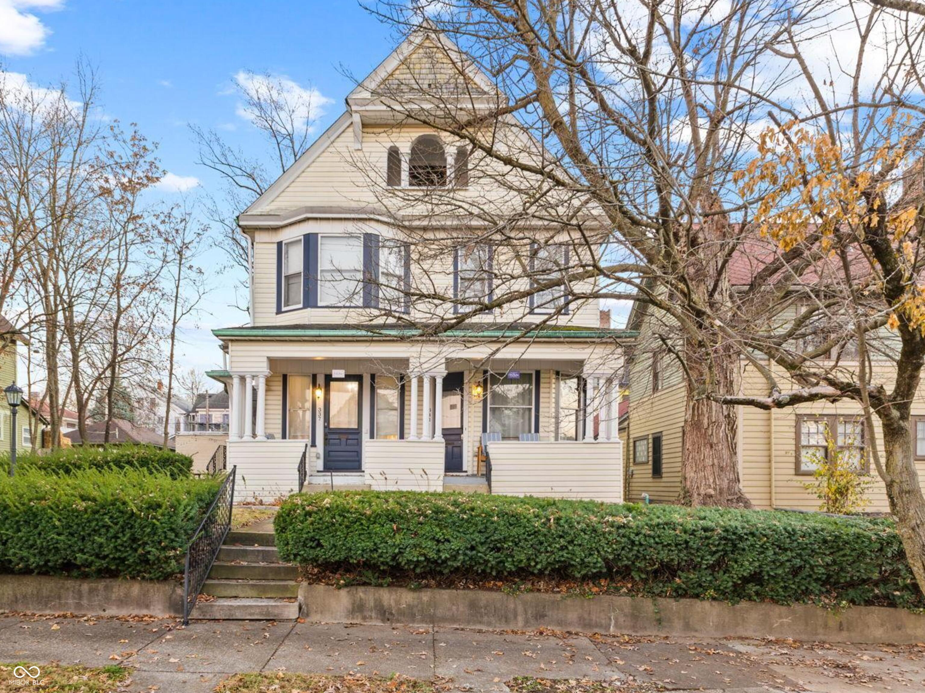 339 West 11th Street Anderson, IN 46016 - Photo 4 of 56