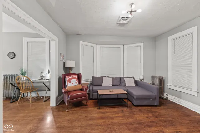 $285,000 | 339 West 11th Street, Anderson, IN 46016