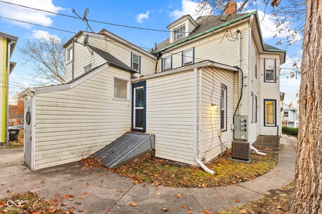 $285,000 | 339 West 11th Street, Anderson, IN 46016