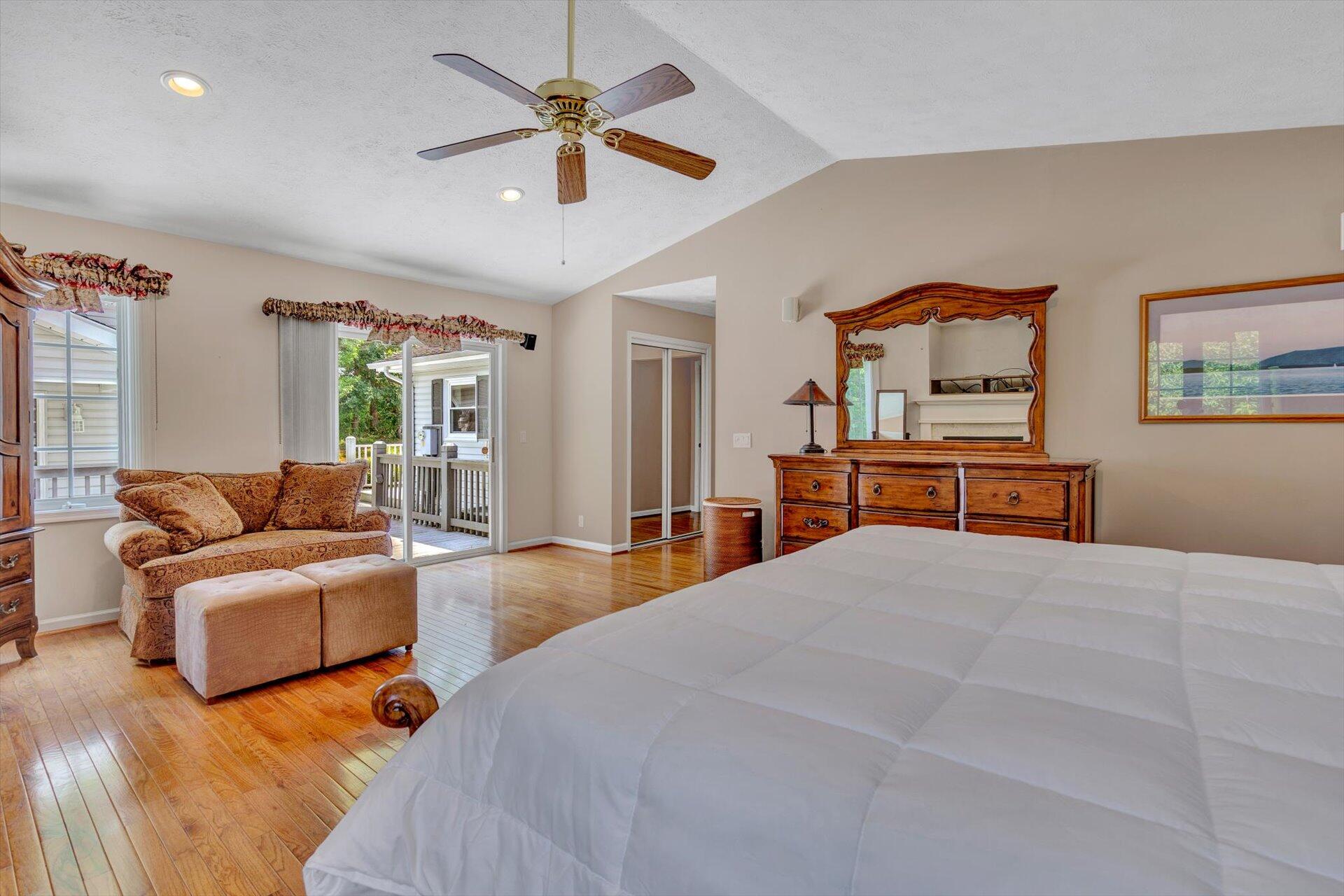 6114 White House Road Moneta, VA 24121 - Photo 15 of 35 15-091420210073