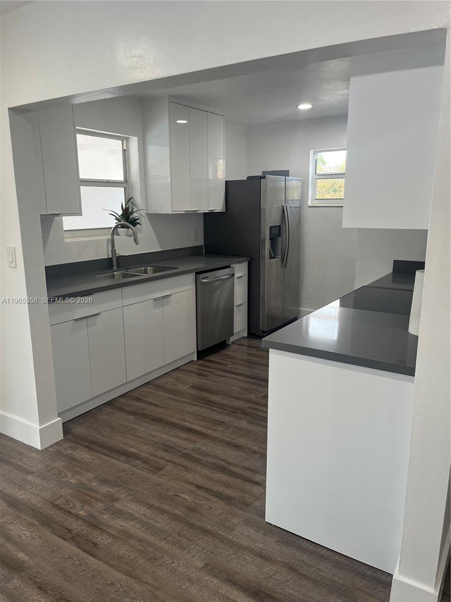 3310 Southwest 94th Place Miami, FL 33165 - Photo 7 of 7