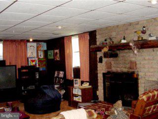 143 Castleton Drive Reading, PA 19607 - Photo 3 of 6