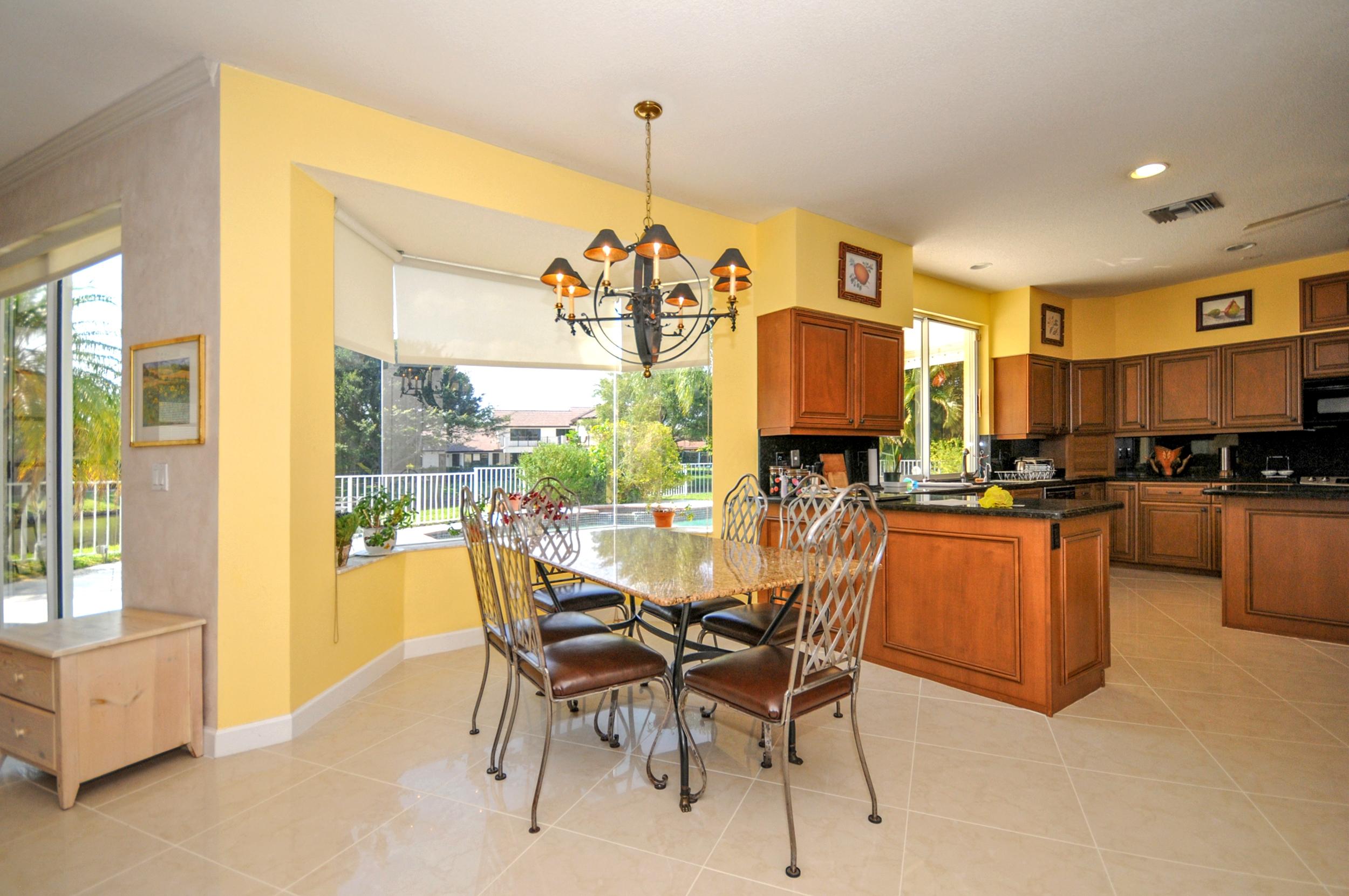 5735 Harrington Way Boca Raton, FL 33496 - Photo 8 of 35 breakfast room