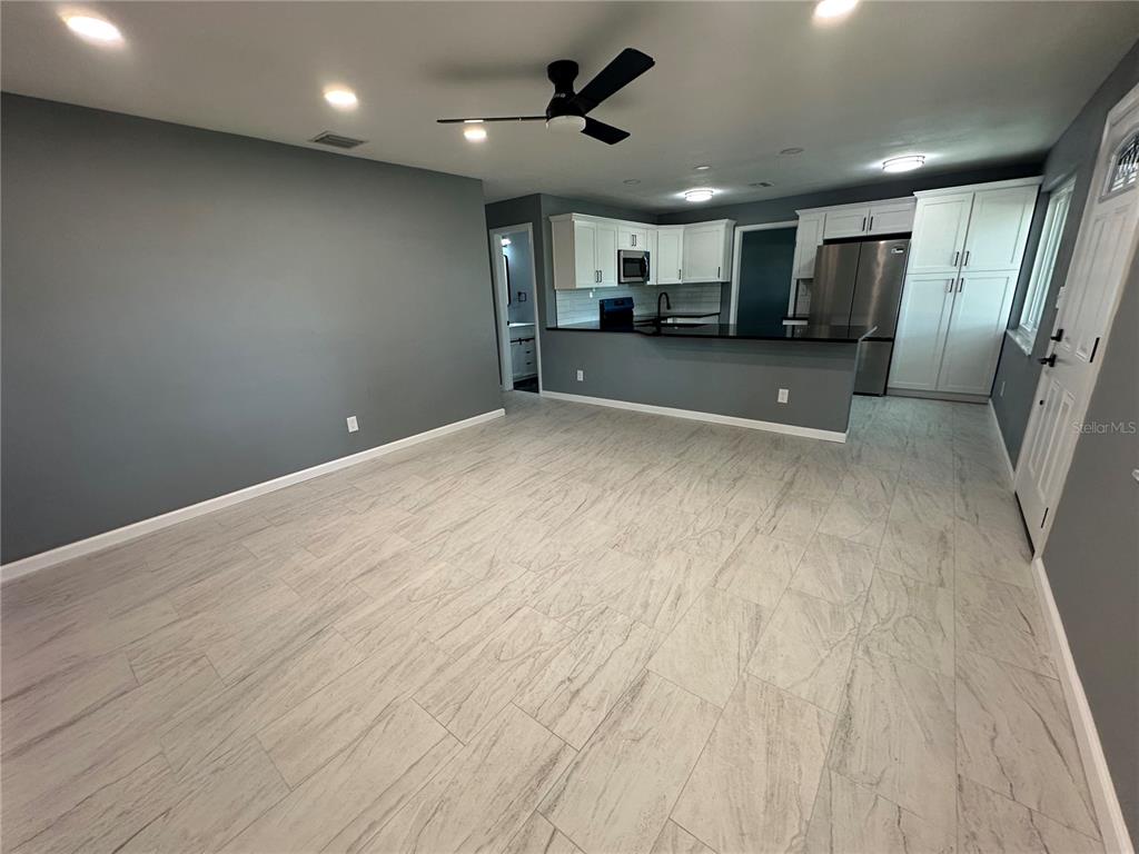 740 16th Avenue Southwest Largo, FL 33770 - Photo 4 of 18