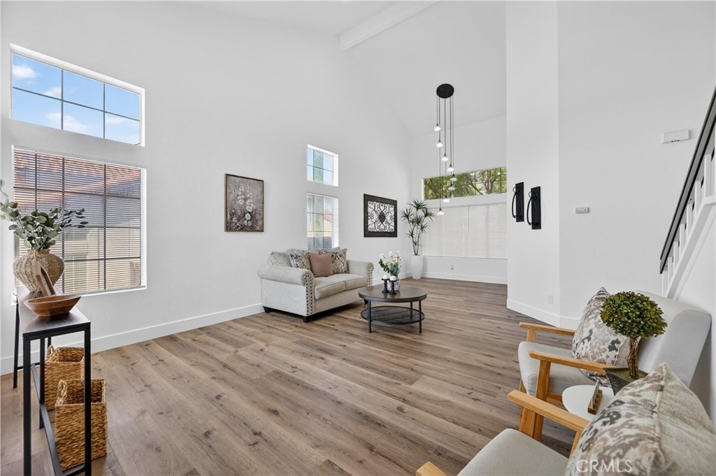 21484 Dickinson Road Moreno Valley, CA 92557 - Photo 10 of 48 a living room with furniture