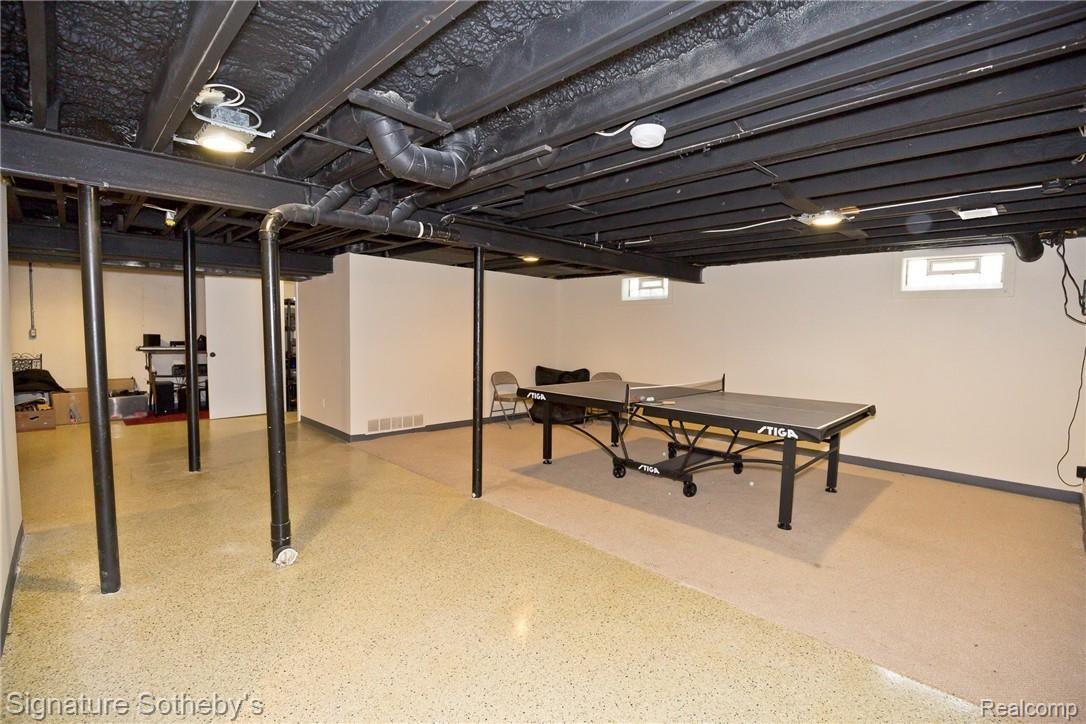 32370 Lahser Road Franklin, MI 48025 - Photo 36 of 40 Partially Finished Basement
