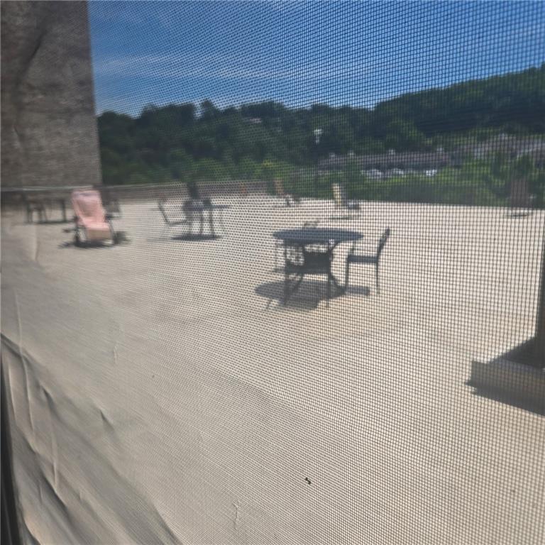 2160 Greentree Road, Unit 606W Pittsburgh, PA 15220 - Photo 12 of 13