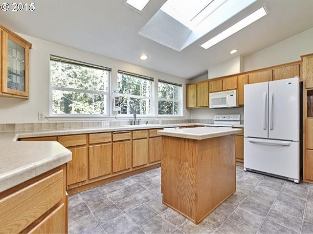 570 Southwest Stepien Road Gaston, OR 97119 - Photo 6 of 16 Gallery Image 6