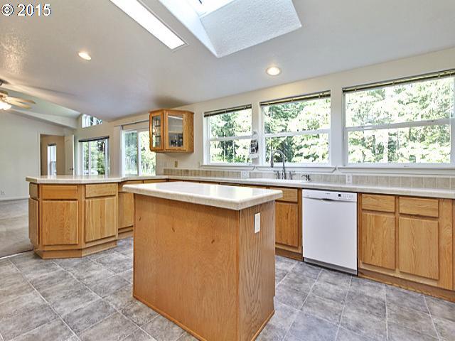 570 Southwest Stepien Road Gaston, OR 97119 - Photo 7 of 16 Gallery Image 7