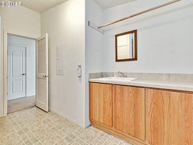 570 Southwest Stepien Road Gaston, OR 97119 - Photo 10 of 16 Gallery Image 10