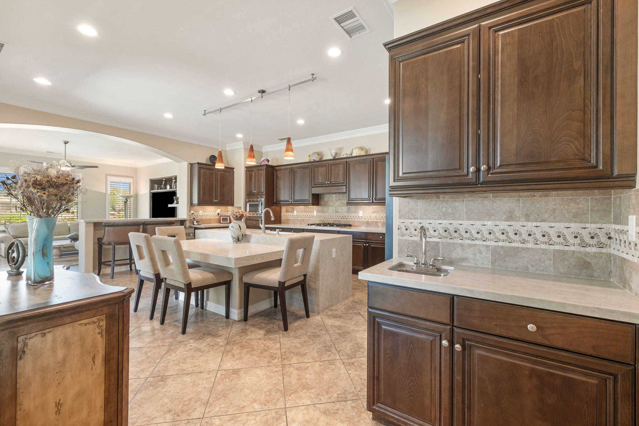 321 Loch Lomond Road Rancho Mirage, CA 92270 - Photo 15 of 66 55-web-or-mls-8M4A9763