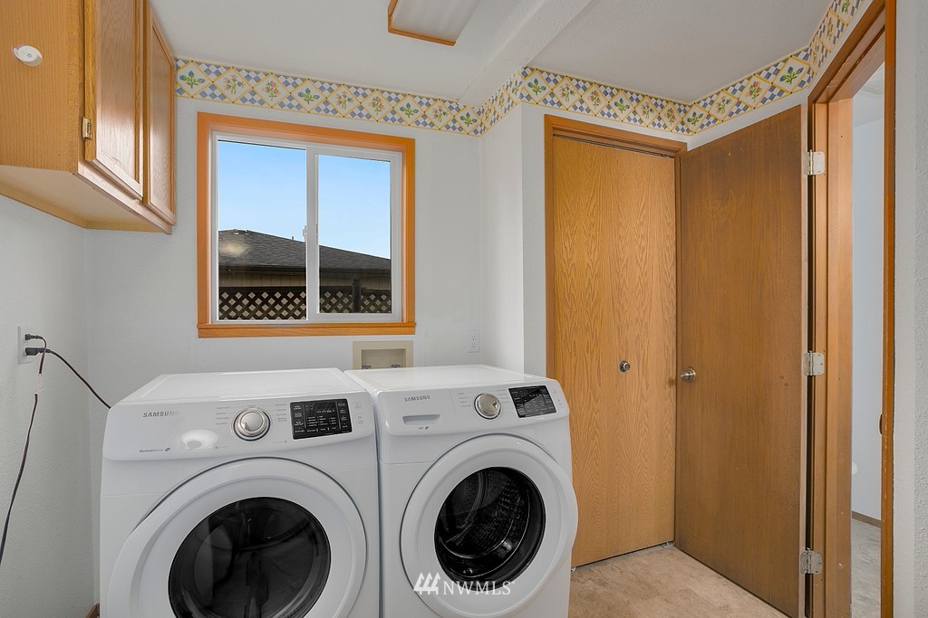 10605 Southeast 199th Street Renton, WA 98055 - Photo 12 of 24 Gallery Image 12
