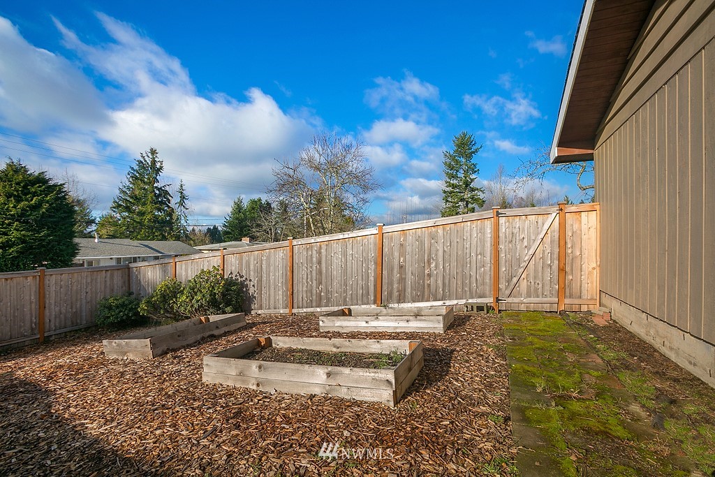 10605 Southeast 199th Street Renton, WA 98055 - Photo 22 of 24 Gallery Image 22