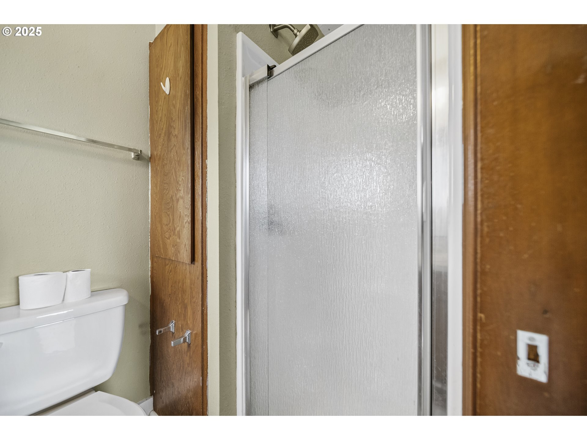 712 Southwest 4th Street Gresham, OR 97080 - Photo 28 of 47 a bathroom with a toilet and a shower