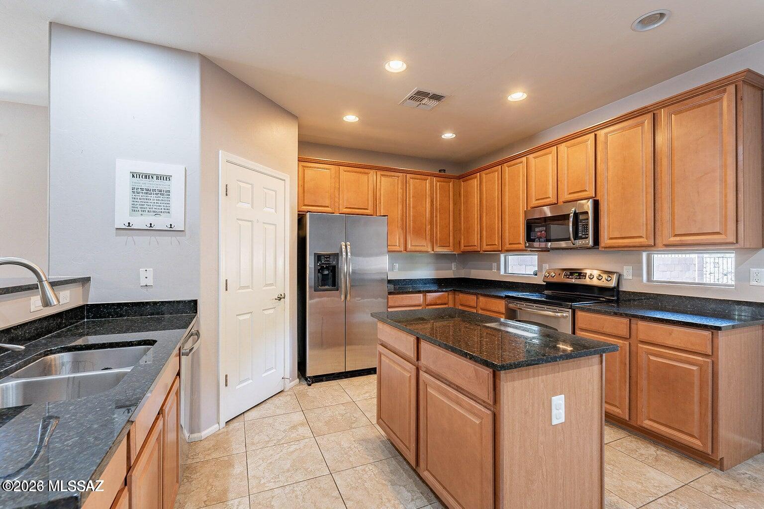 10457 South Boothill Way Vail, AZ 85641 - Photo 9 of 28