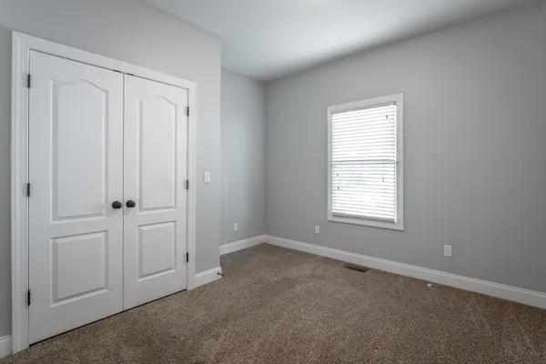 $1,975 | 619 North Holly Street, Chattanooga, TN 37404