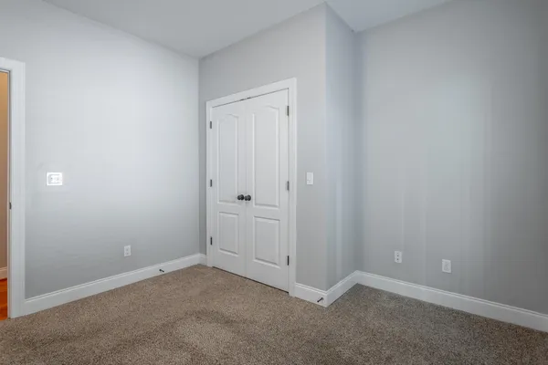 $1,975 | 619 North Holly Street, Chattanooga, TN 37404