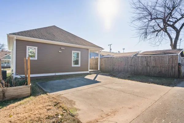 $1,975 | 619 North Holly Street, Chattanooga, TN 37404