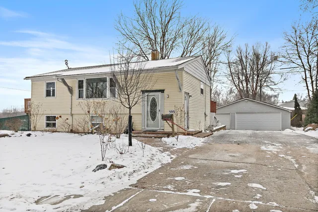 $290,000 | 399 Tee Lane, Carpentersville, IL 60110