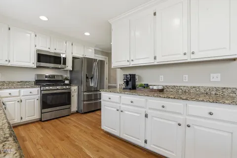 $700,000 | 1005 Old Carriage Court, Apex, NC 27502