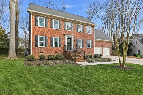 $700,000 | 1005 Old Carriage Court, Apex, NC 27502