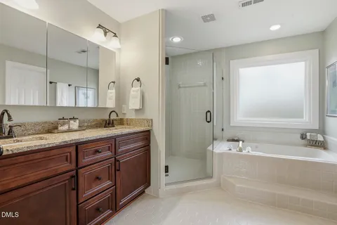 $700,000 | 1005 Old Carriage Court, Apex, NC 27502