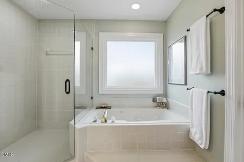 $700,000 | 1005 Old Carriage Court, Apex, NC 27502