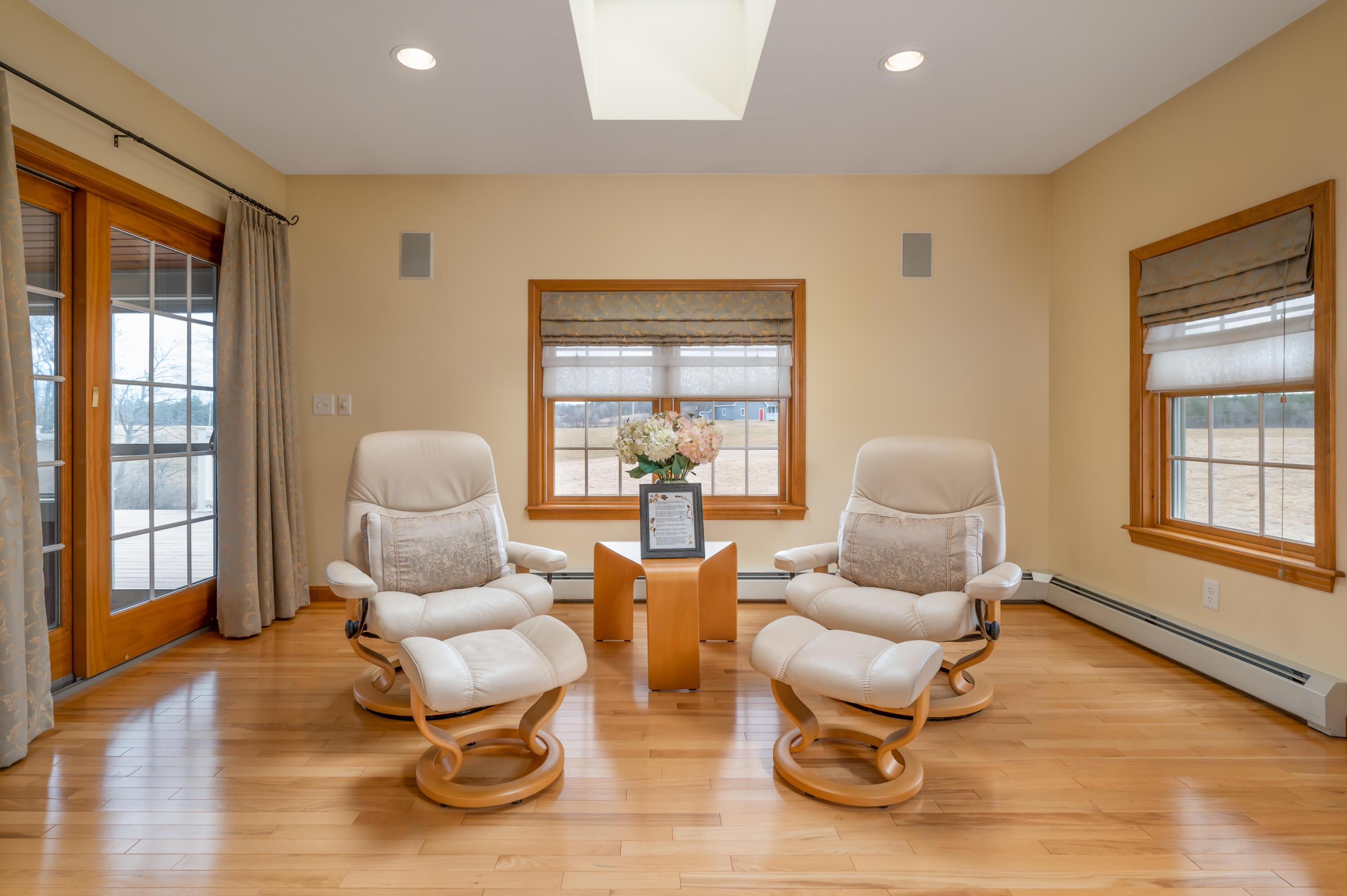 69 Smith Road Biddeford, ME 04005 - Photo 14 of 39 Family Room-3