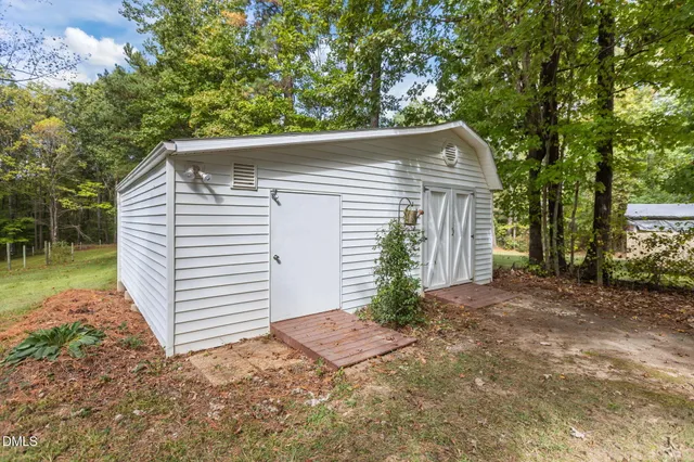 a view of a storage & utility room