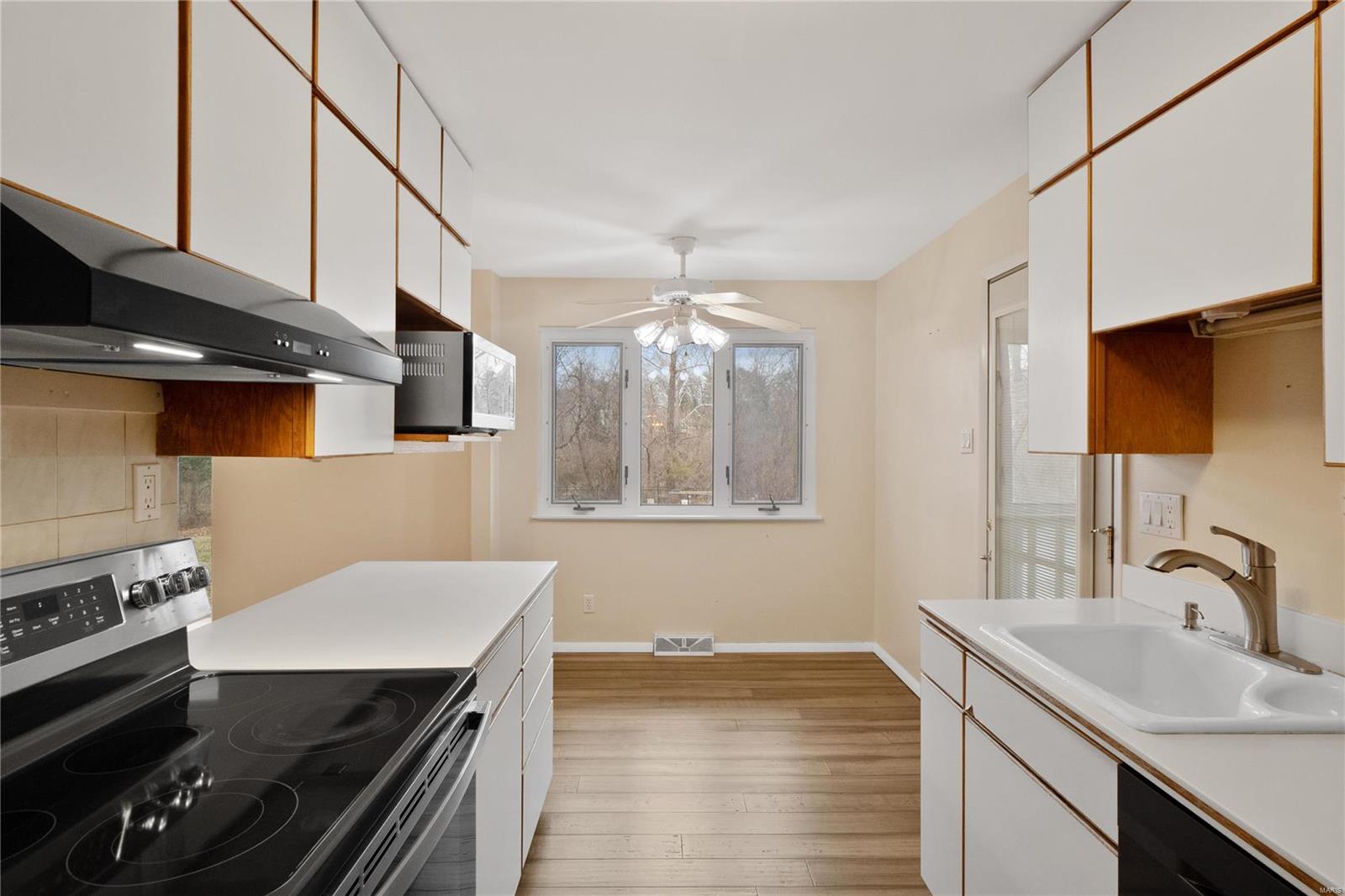 415 North Mason Road St. Louis, MO 63141 - Photo 11 of 33 Gallery Image 11
