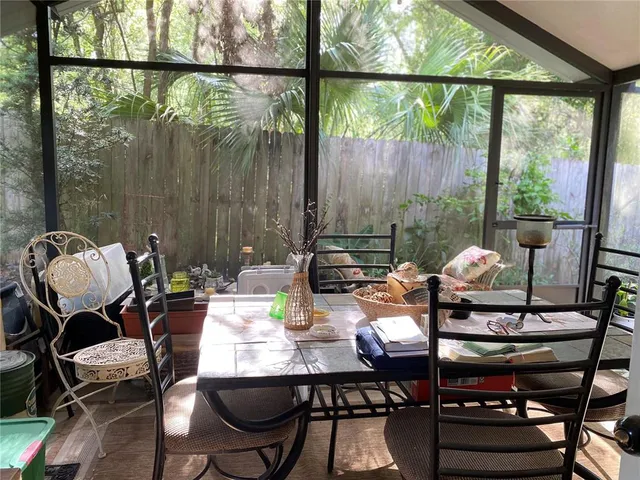 a view of a yard in front of the house