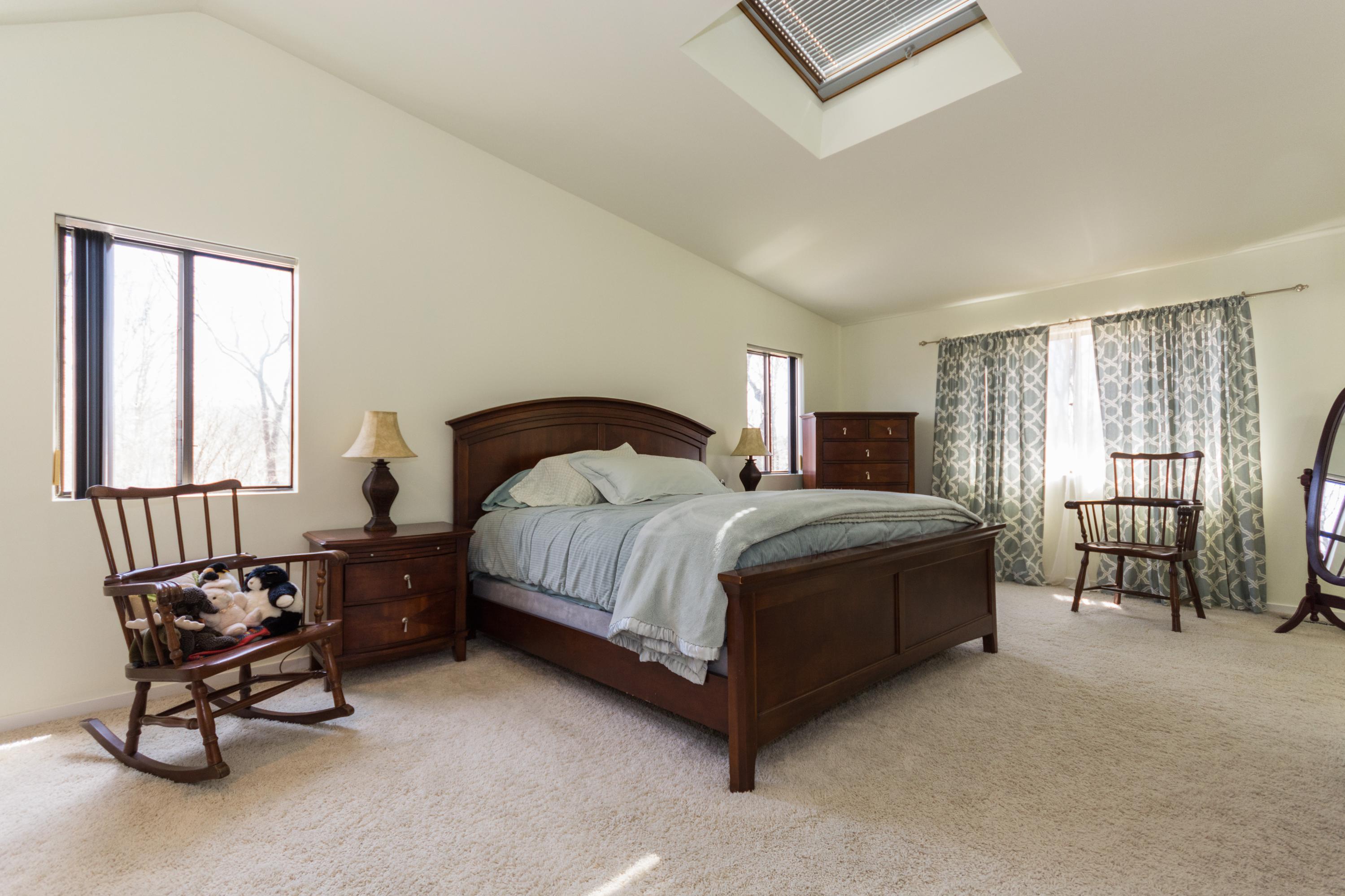 14 Frost Pond Road Stamford, CT 06903 - Photo 8 of 12 99142789-9 F