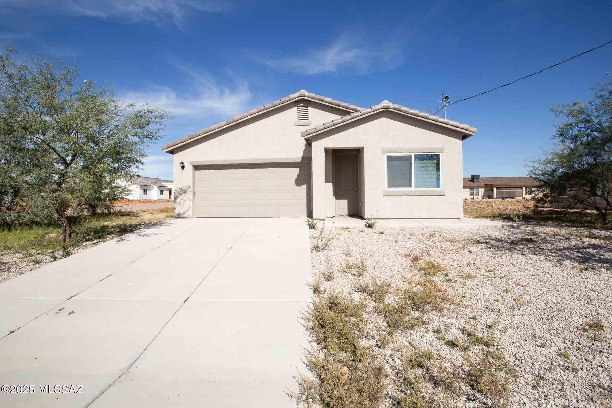 1827 Via Nueva Zelandia Rio Rico, AZ 85648 - Photo 1 of 20