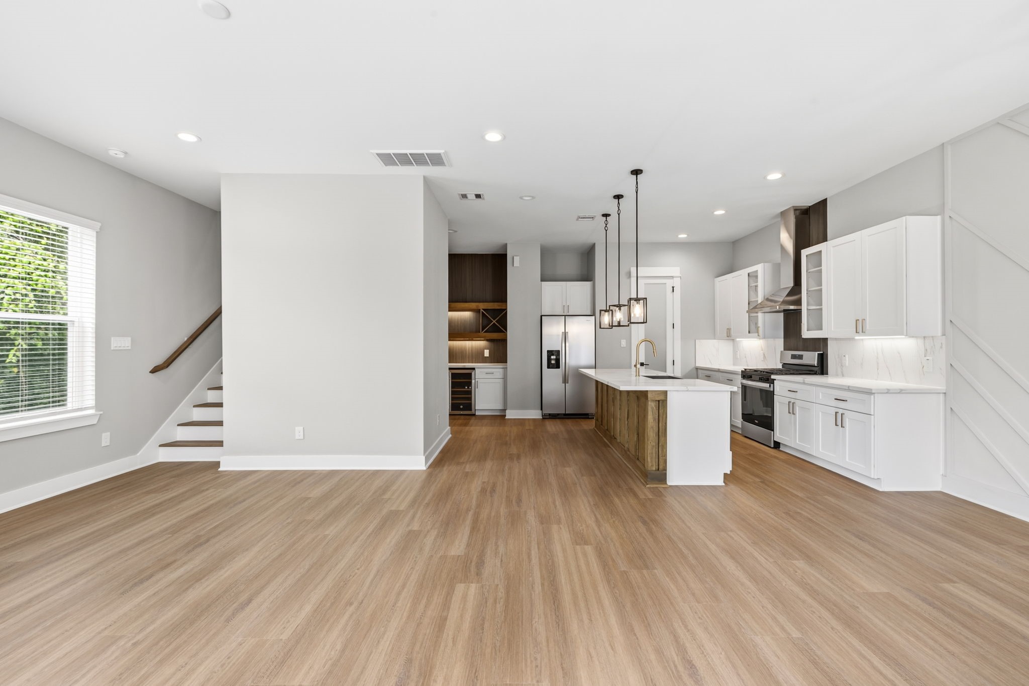 719 Thornton Road, Unit D Houston, TX 77018 - Photo 19 of 50