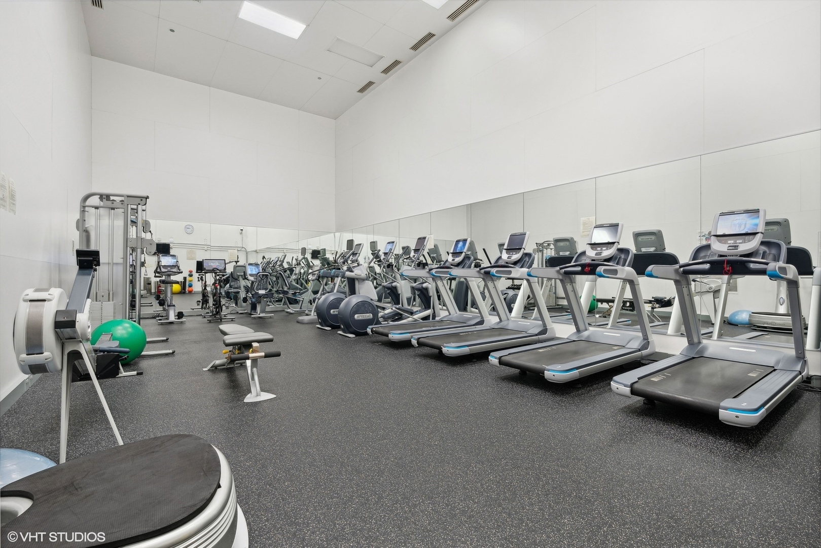 161 East Chicago Avenue, Unit 43G Chicago, IL 60611 - Photo 13 of 13