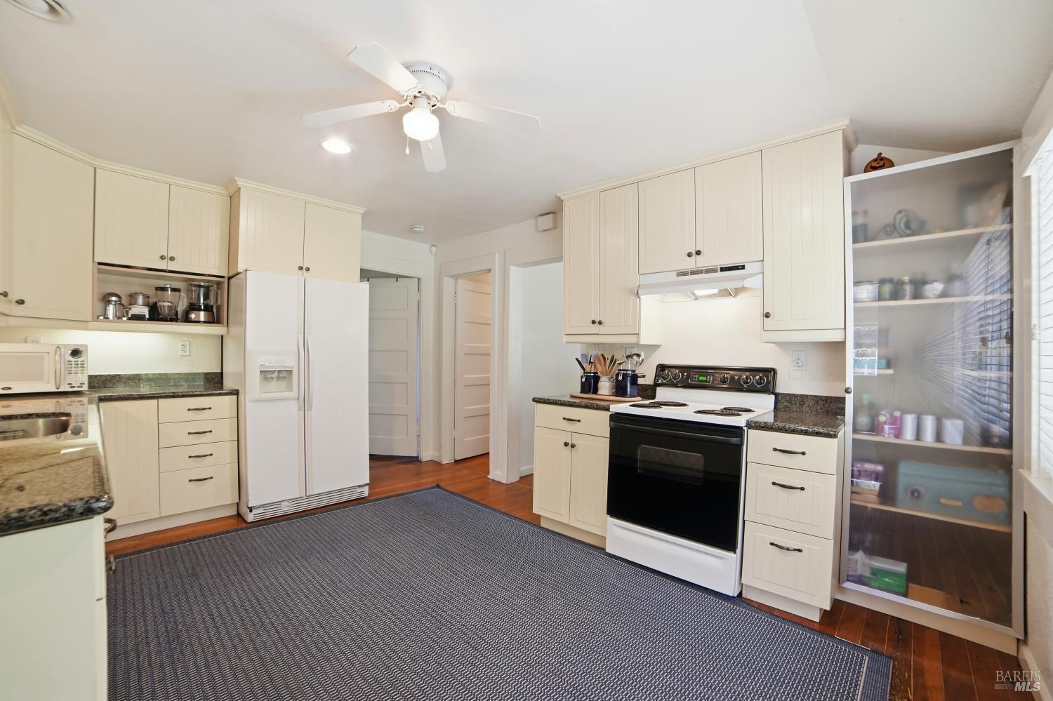 7695 Atkinson Road Sebastopol, CA 95472 - Photo 13 of 40