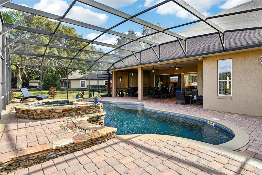 243 Clearview Road Chuluota, FL 32766 - Photo 11 of 88