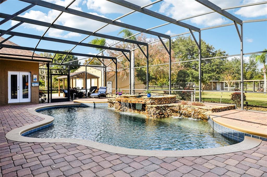 243 Clearview Road Chuluota, FL 32766 - Photo 6 of 88