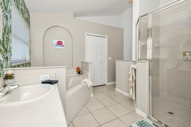 2550 Oneida Loop Kissimmee, FL 34747 - Photo 12 of 44 Gallery Image 12
