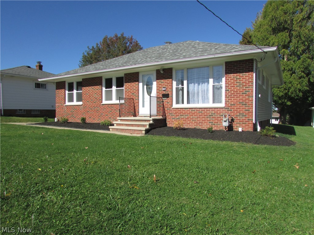 2822 Dentzler Road Parma, OH 44134 - Photo 2 of 21 Gallery Image 2